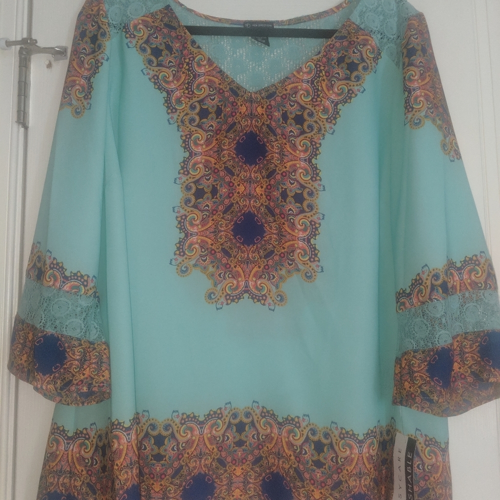 Beautiful spring top!